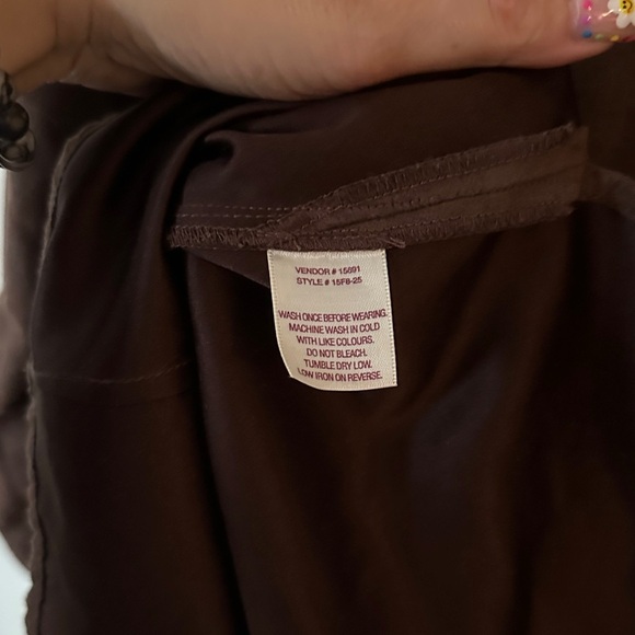 NOTHERN REFLECTIONS | Vintage Brown Button-Up Shirt with Engraved Leave Detail - Picture 12 of 15